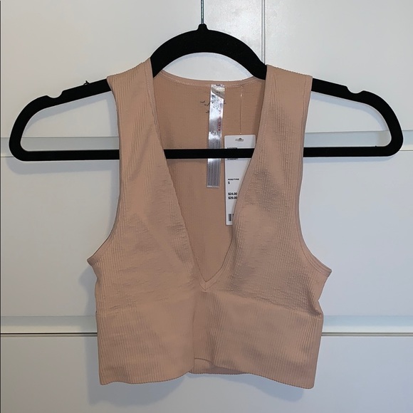 Urban outfitters low v muscle tee. - Picture 1 of 2